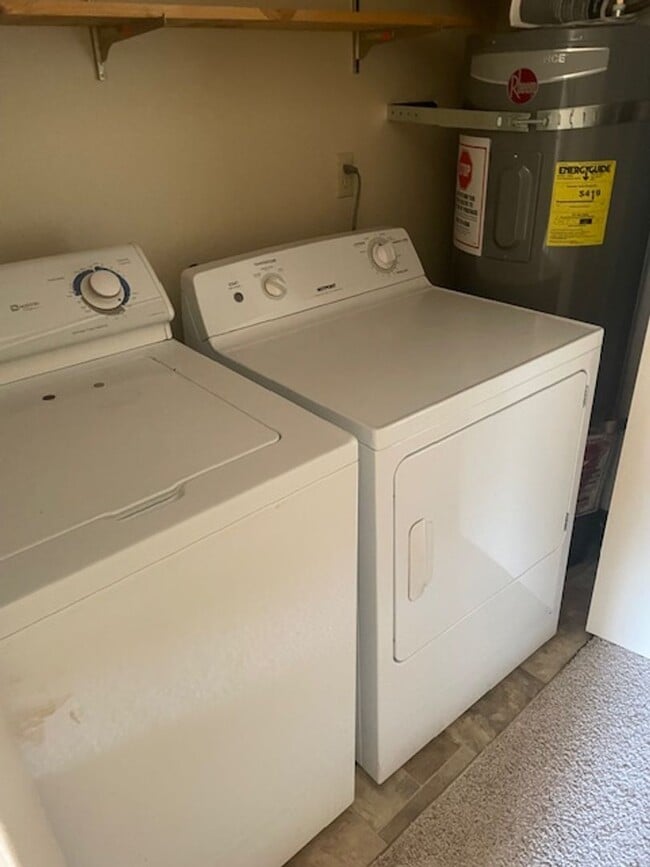Photo - Beautiful top floor 2 bedroom, 2 bath in B...