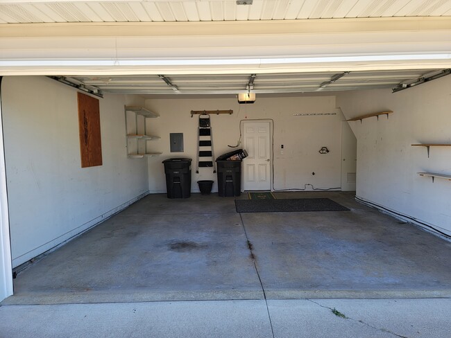 Photo - 2900 SE Glenstone Dr