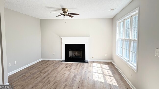 Photo - 273 Bainbridge Cir