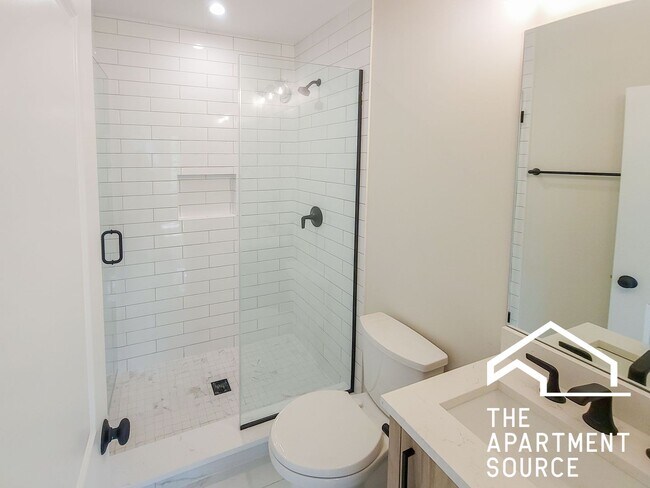 Photo - 2237 N Bissell St Unit 2W