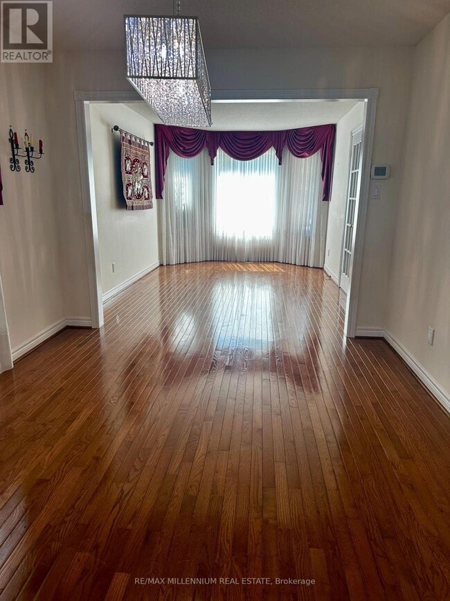 Photo - 3091 Eden Oak Crescent