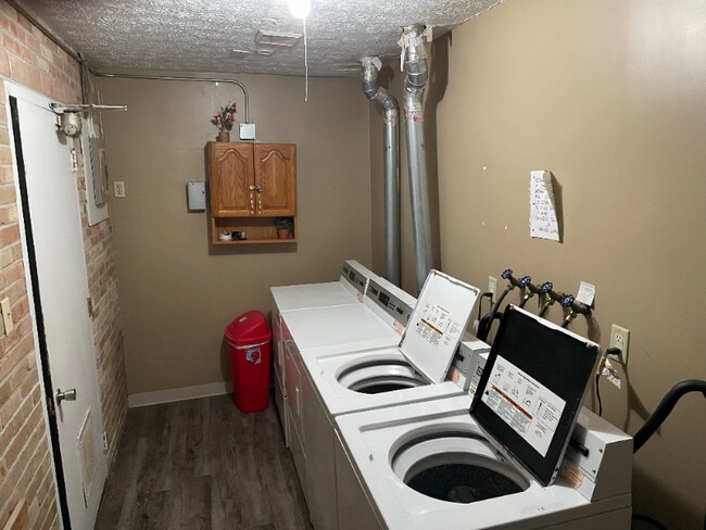 Photo - 1105 W Maple St NW Unidad 1105-5