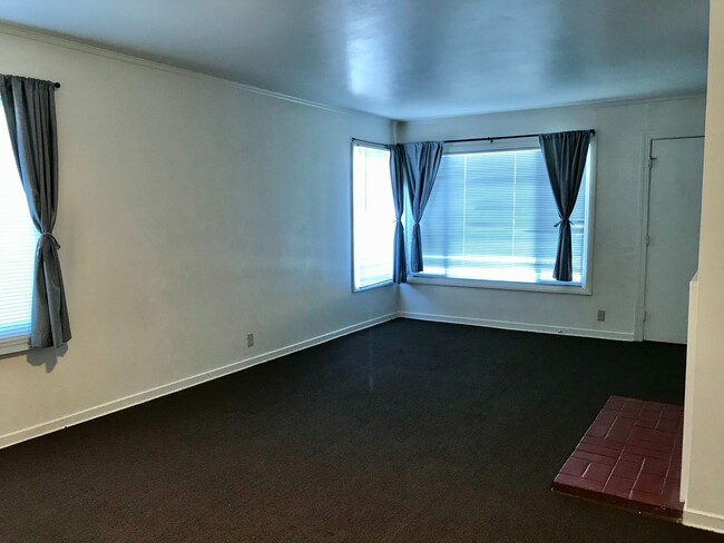 Photo - Spacious Ranch Style 3 bedroom available now