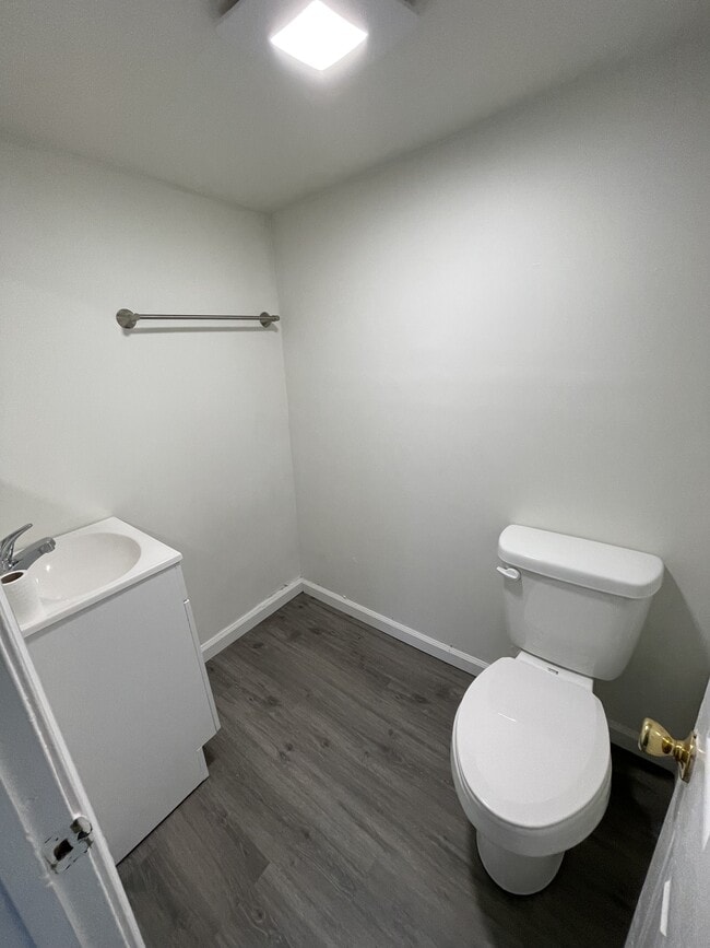 Photo - 215 Henry St Unit 1