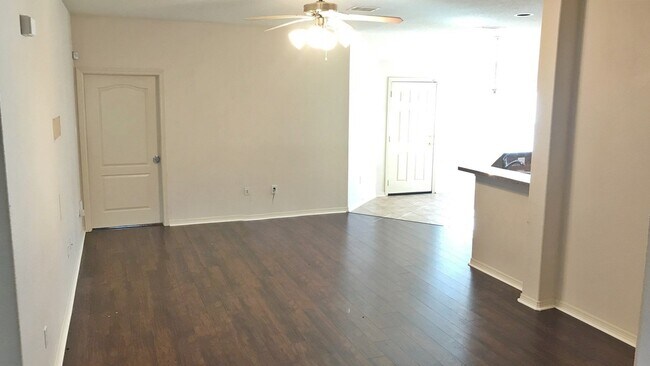 Photo - 4406 Davenport St
