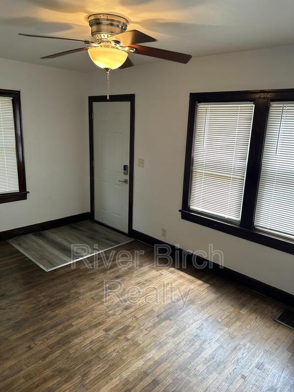 Photo - 2633 S Whittier Ave
