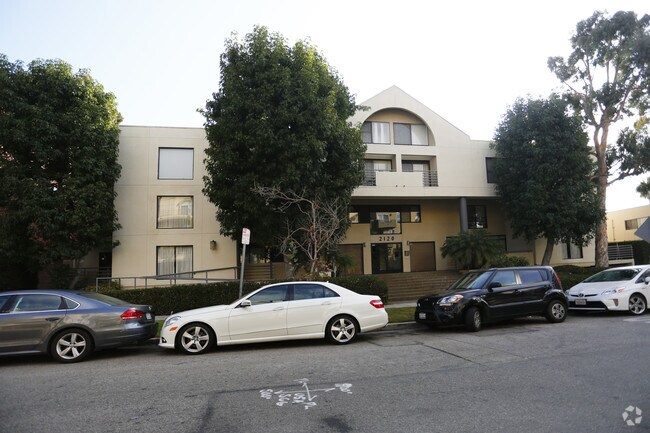 Building - 2120 Bentley Ave