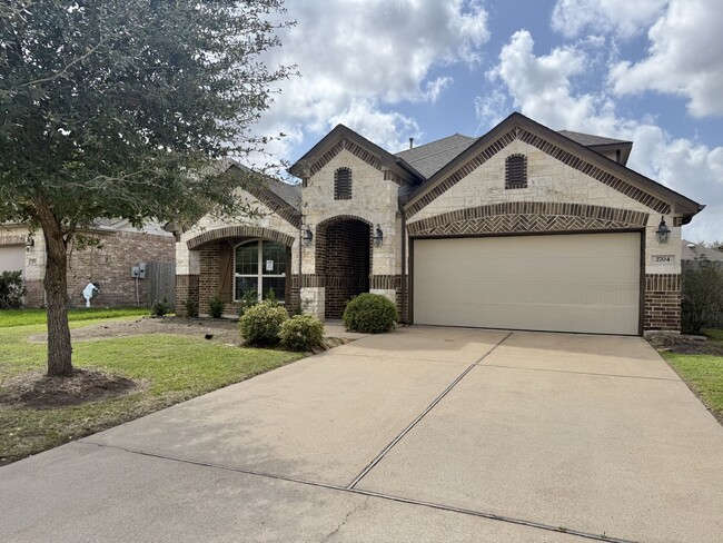 Photo - 2704 Camden Hills Ln