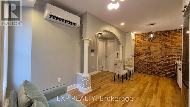 Photo - 157 James St Unité 204