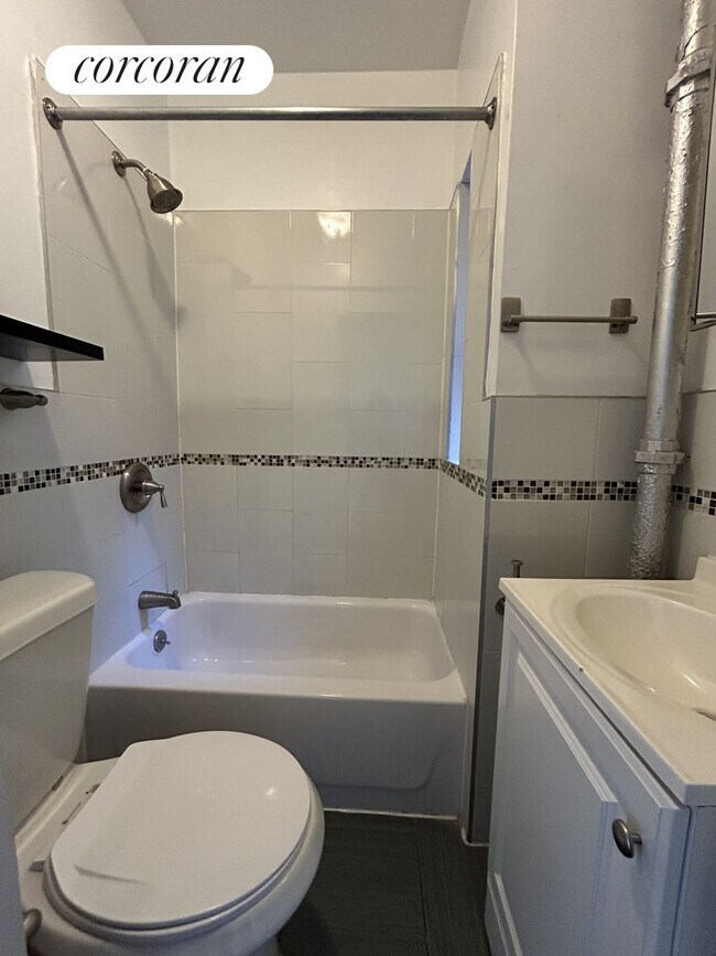 Photo - 273 W 146th St