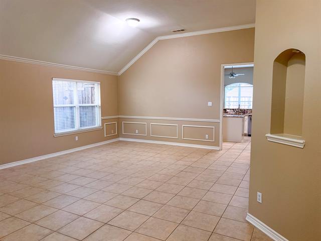 Photo - 2033 Nottingham Pl