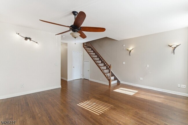 Photo - 39 Bruen St Unit 4