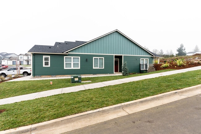 Photo - 5803 Joynak St S