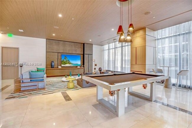 Photo - 55 SW 9th St Unidad 55 SW 9th St # 3205
