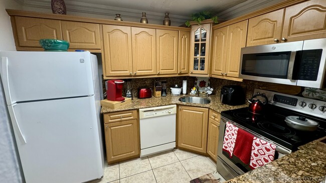 Photo - 104 Lake Pine Cir Unit A-1