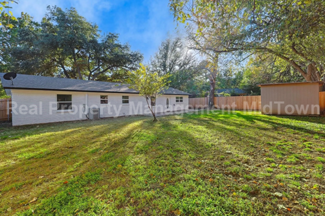 Beautifully updated home in a peaceful Arl... - Beautifully updated home in a peaceful Arl...