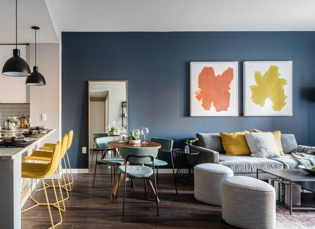 Photo - AMLI at Uptown