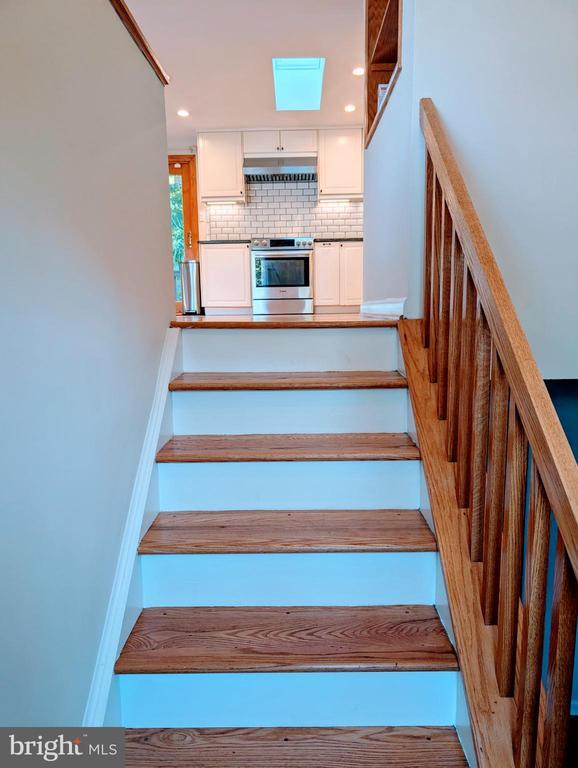 Photo - 8856 Youngsea Pl