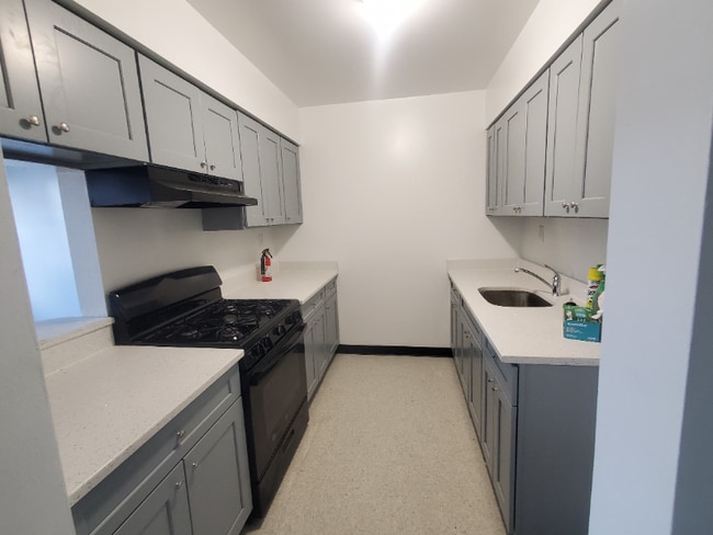 Building Photo - 954 Freeman St Rental