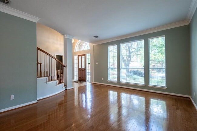 Photo - 8901 Splitarrow Dr