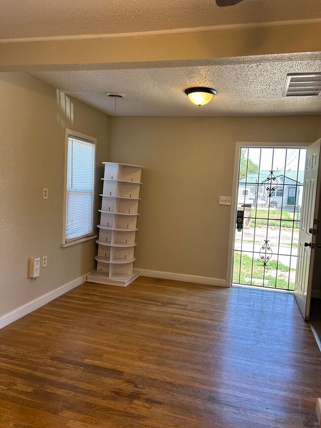 1408 SW 12th Ave