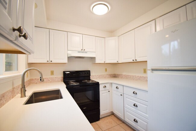 196-6675-6677 - 196-6675-6677 Apartment