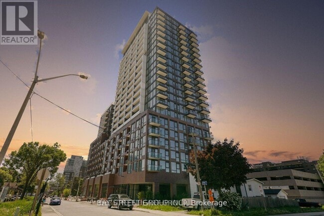 Photo - 25 Kingsbridge Garden Cir Unit 2021
