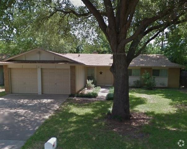 Building Photo - 511 Buffalo Dr Rental