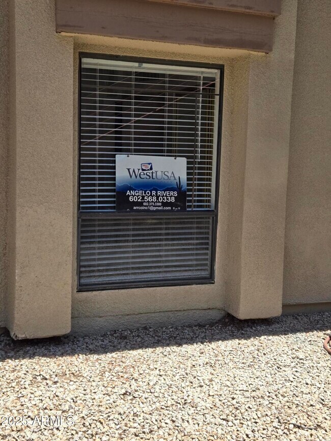 Photo - 5035 N 10th Pl