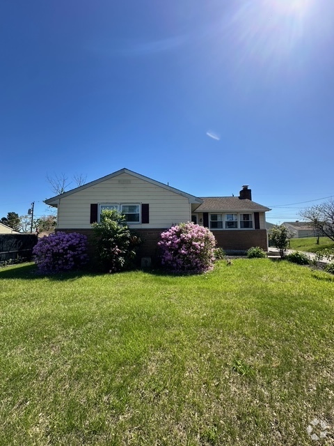 Building Photo - 2512 Faulkland Rd Rental