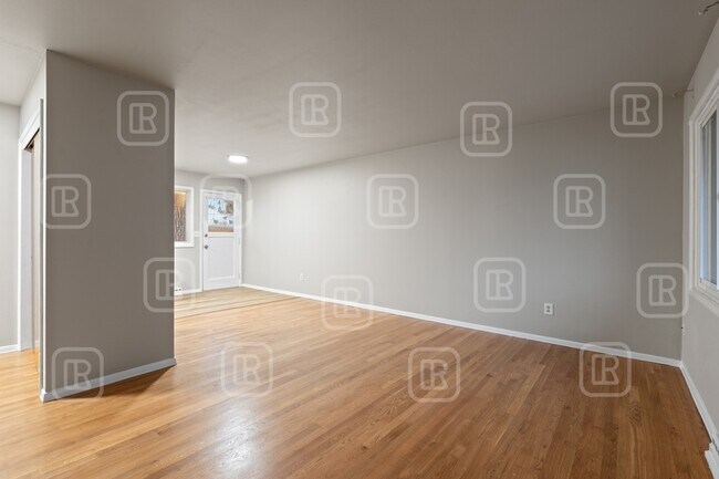 Photo - 7309 E 6th Ave