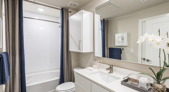 Photo - 1825 San Jacinto St Unidad 740