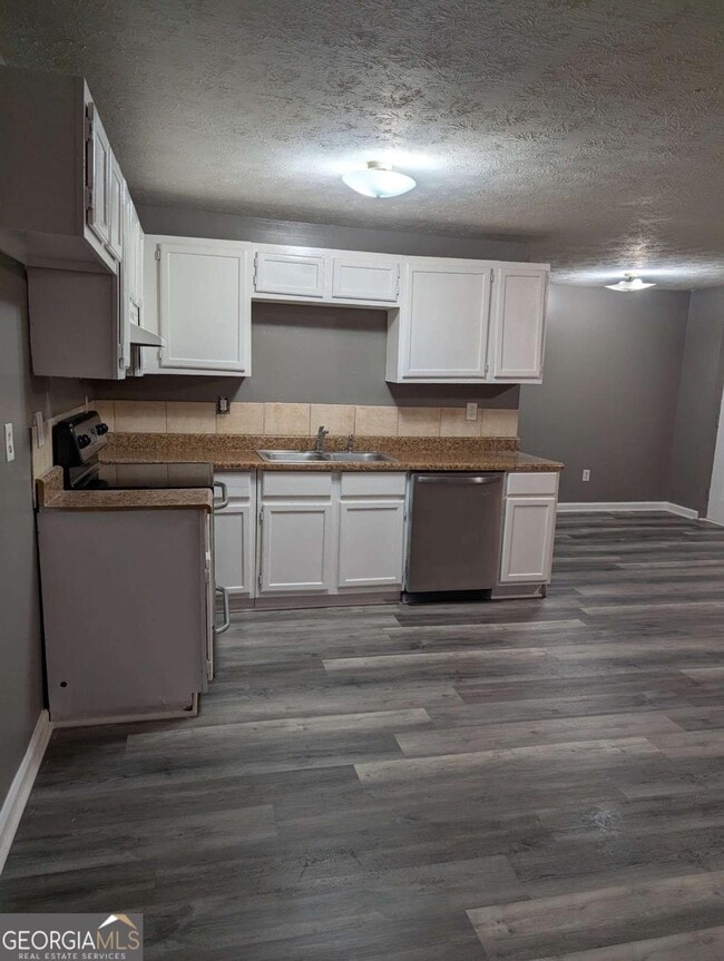 Photo - 1769 Teamon Rd