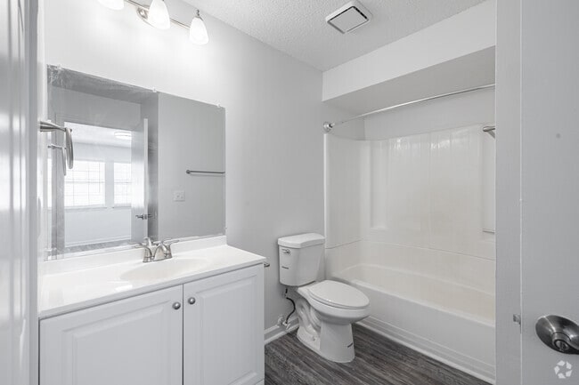 2BR, 2BA - 1246SF - Osprey on the Bluffs