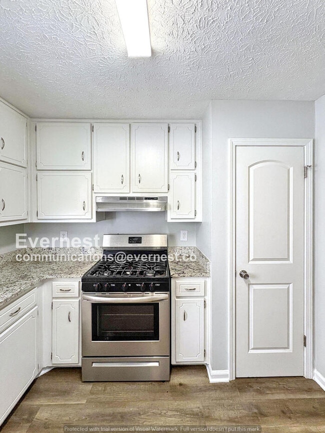 Photo - 95 Rosebud Ln