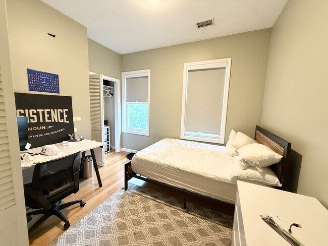 Photo - WOW!!!  CENTRAL AIR!  BAY WINDOWS!  ALLSTON 4 BED GEM!