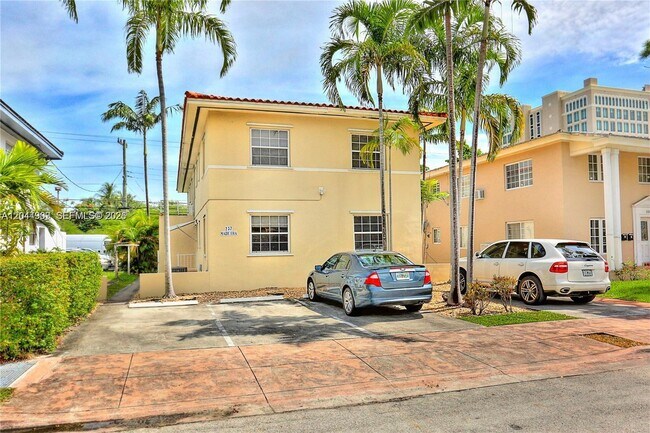 Photo - 237 Madeira Ave Unit 3