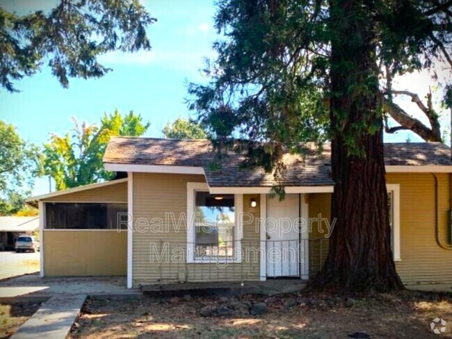Building Photo - 1465 Fruitdale Dr Rental