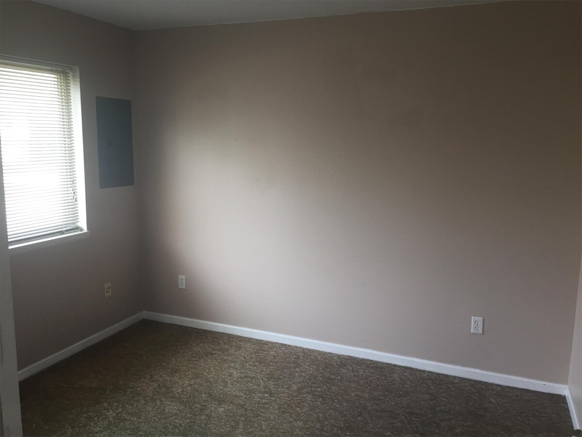 Photo - 714 Division St