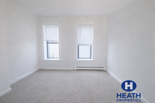 Photo - Awesome 3 bed 1.5 bath in Bay Village.....