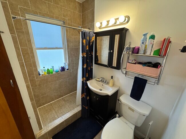 Photo - 294 Highland Ave Unidad 1