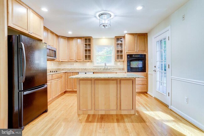 Photo - 7321 Reddfield Ct