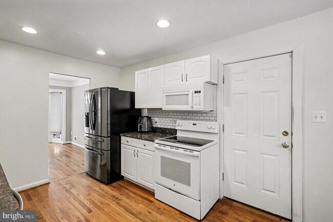 Photo - 7609 Mulberry Bottom Ln