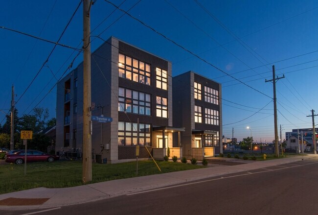Building Photo - 322 Tremblay Rd Unit 3