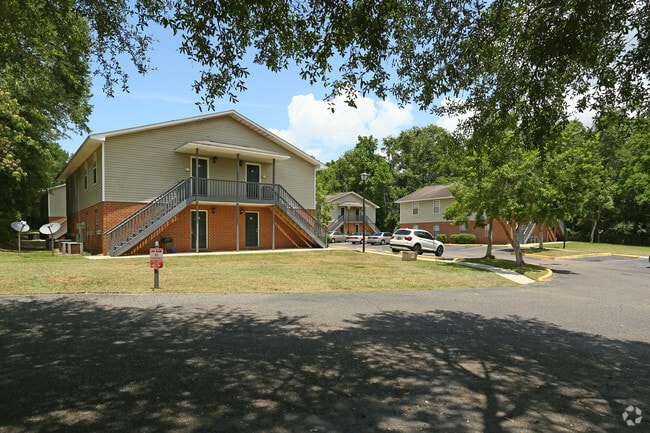Silver Leaf Apartments