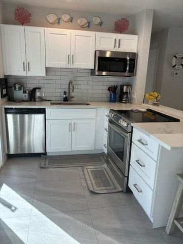 Building Photo - 3412 Spring St