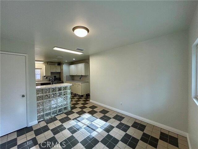 Photo - 3132 Estado St