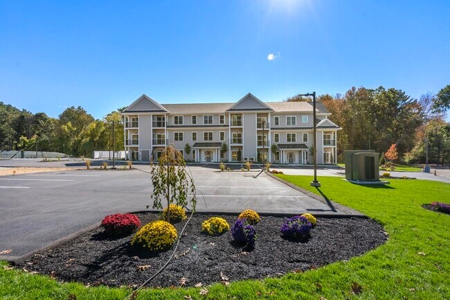 Photo - 244 Main St Unidad 105