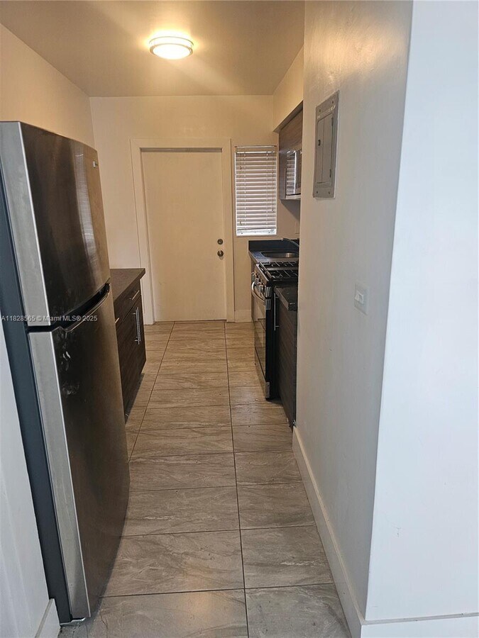 Photo - 7835 Crespi Blvd Apartment Unit 2