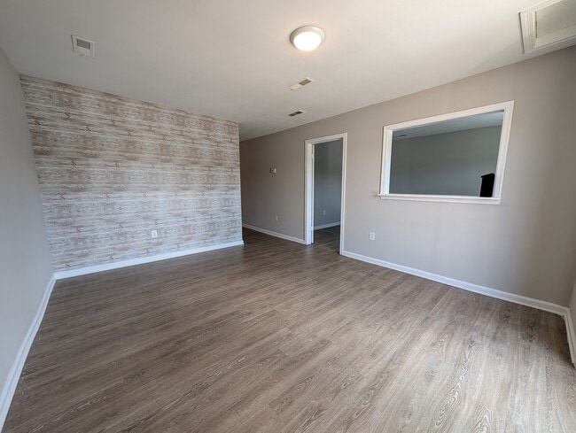 Photo - 610 S Market St Unit -